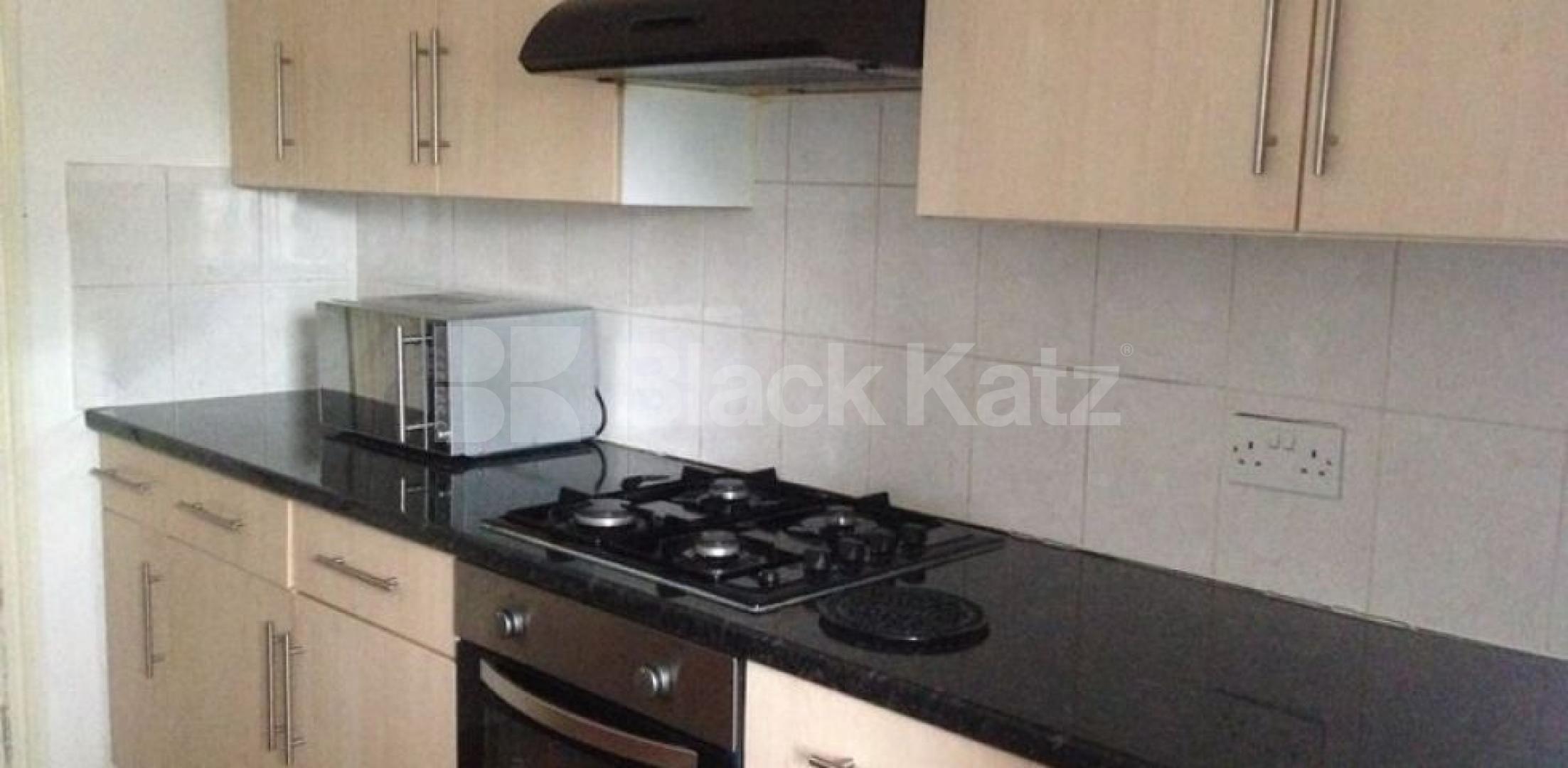 			UNDER OFFER , 2 Bedroom, 1 bath, 1 reception Apartment			 Queenstown Road, Battersea